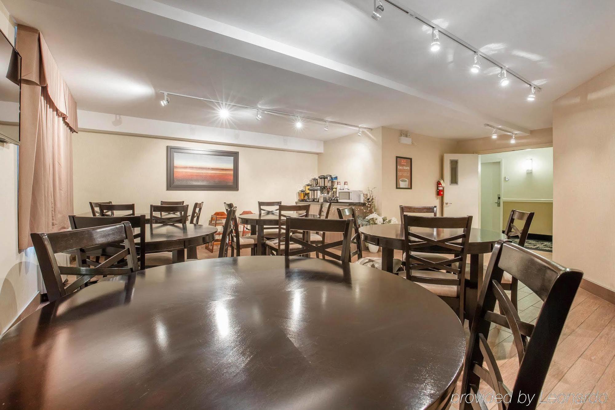 Econo Lodge Taber Екстер'єр фото